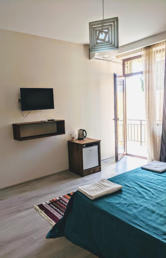 Hotel 5 Rooms 第比利斯 外观 照片