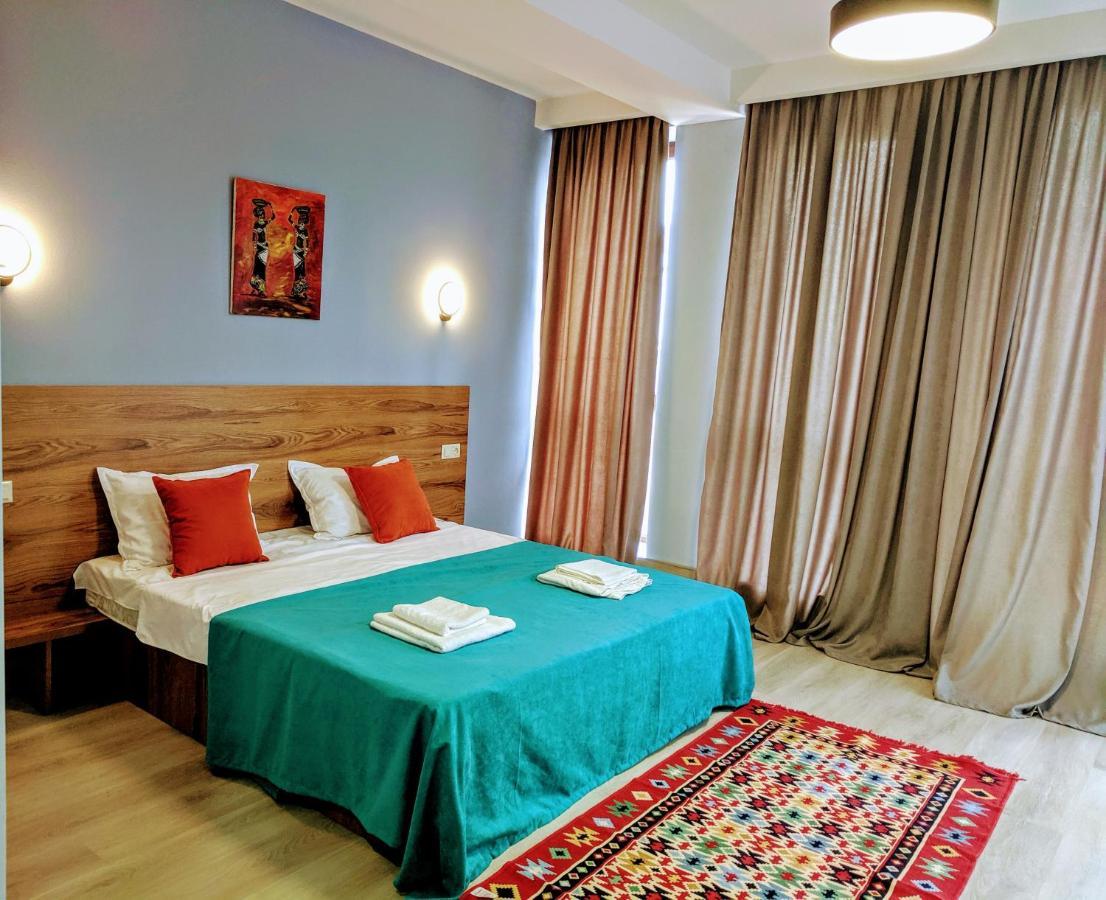 Hotel 5 Rooms 第比利斯 外观 照片
